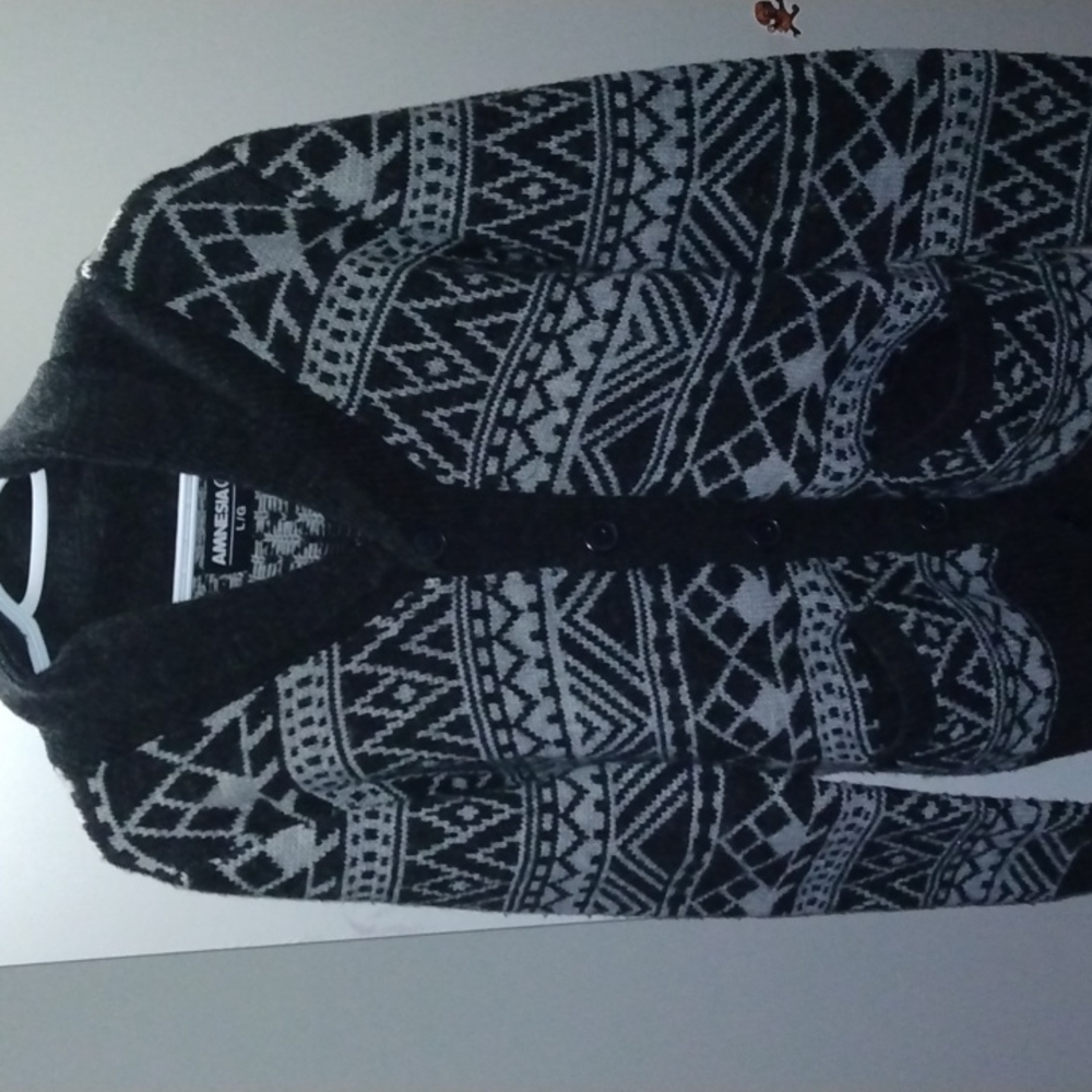 Amnesia black/grey/white asymmetrical pattern button down sweater size L